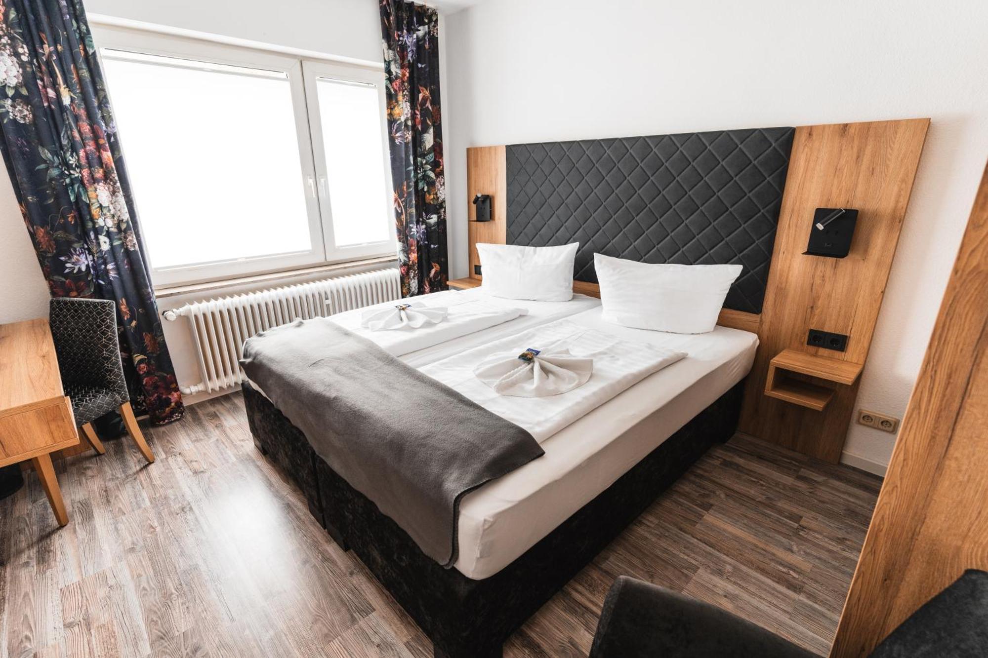 מרבורג Hotel Apartments Restaurant Cala Luna מראה חיצוני תמונה
