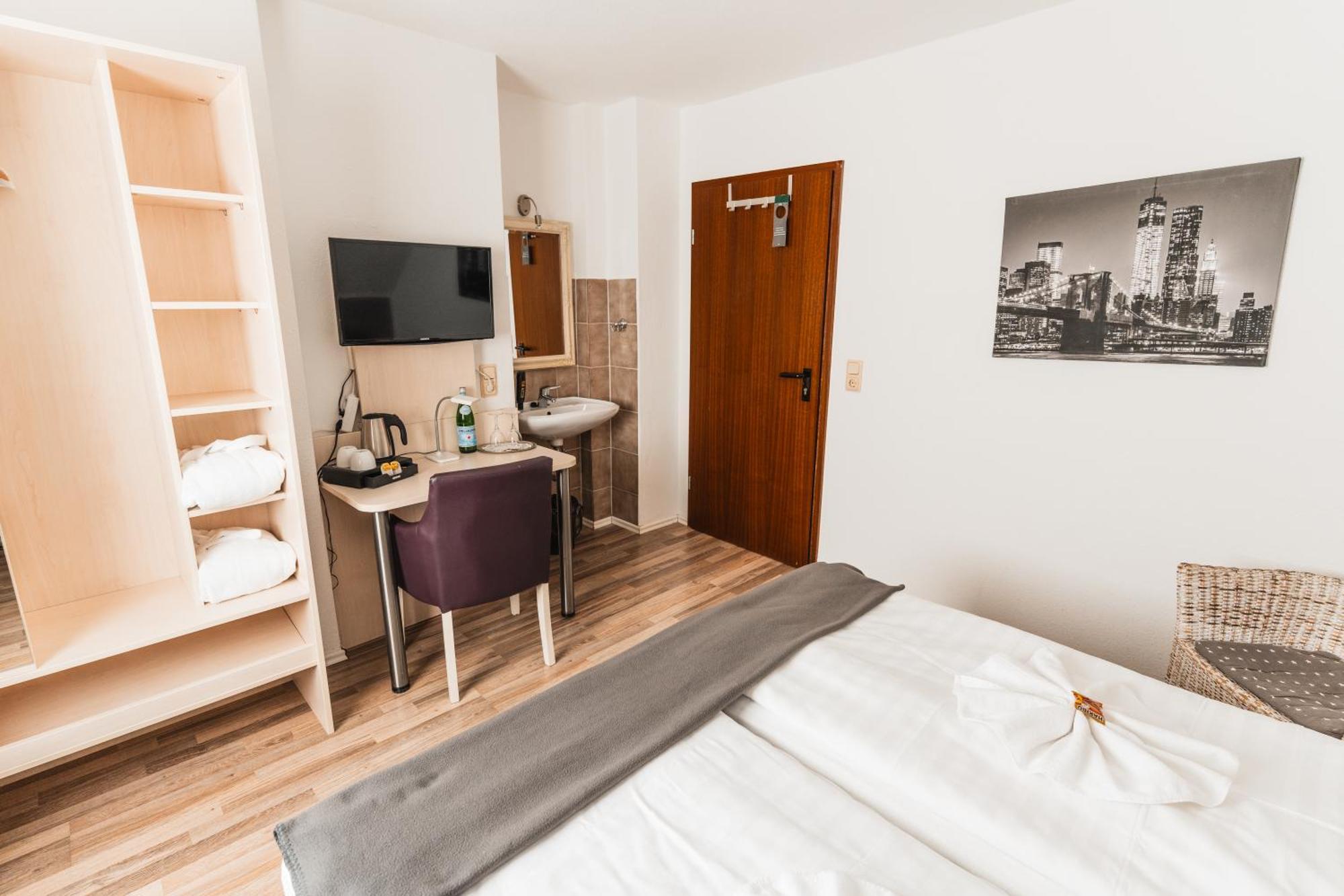 מרבורג Hotel Apartments Restaurant Cala Luna מראה חיצוני תמונה