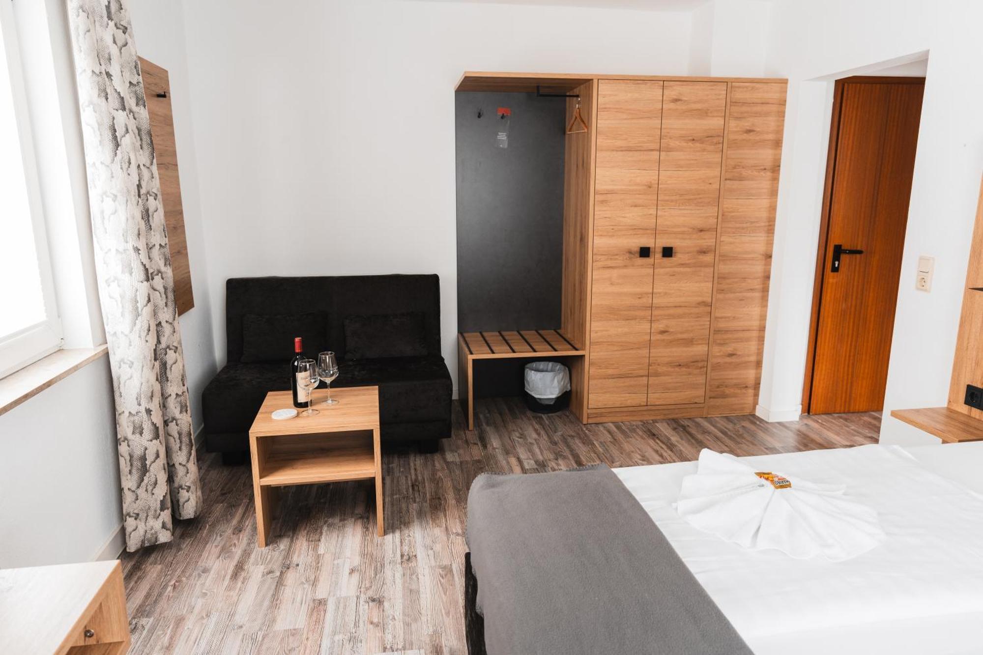 מרבורג Hotel Apartments Restaurant Cala Luna מראה חיצוני תמונה